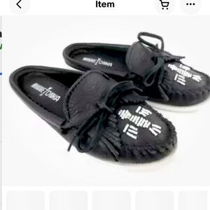 MINNETONKA MULE SLIDES